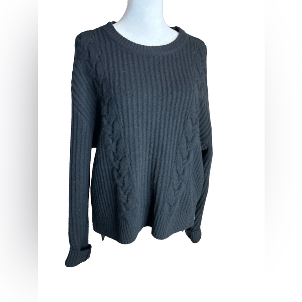 RVCA Cable Knit Crewneck Sweater Cropped, Sz Large, Zippers on Sides, Black